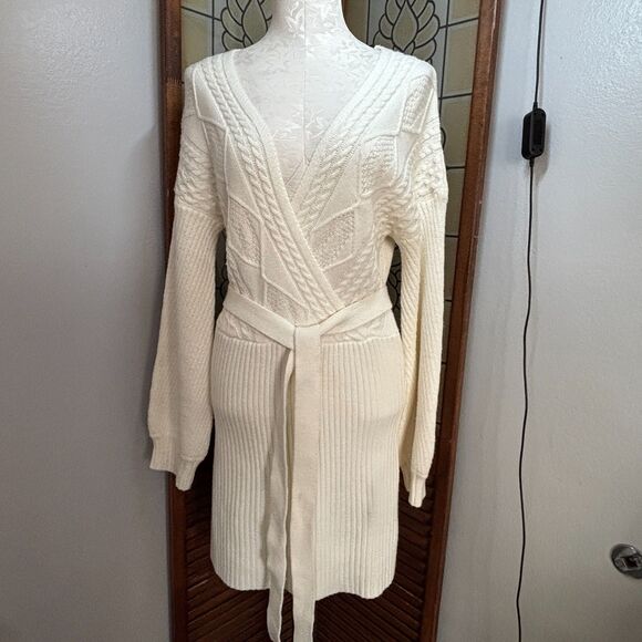 Lulu's Timeless is More White Cable Knit Balloon Sleeve Sweater Dress Size L - Picture 2 of 16